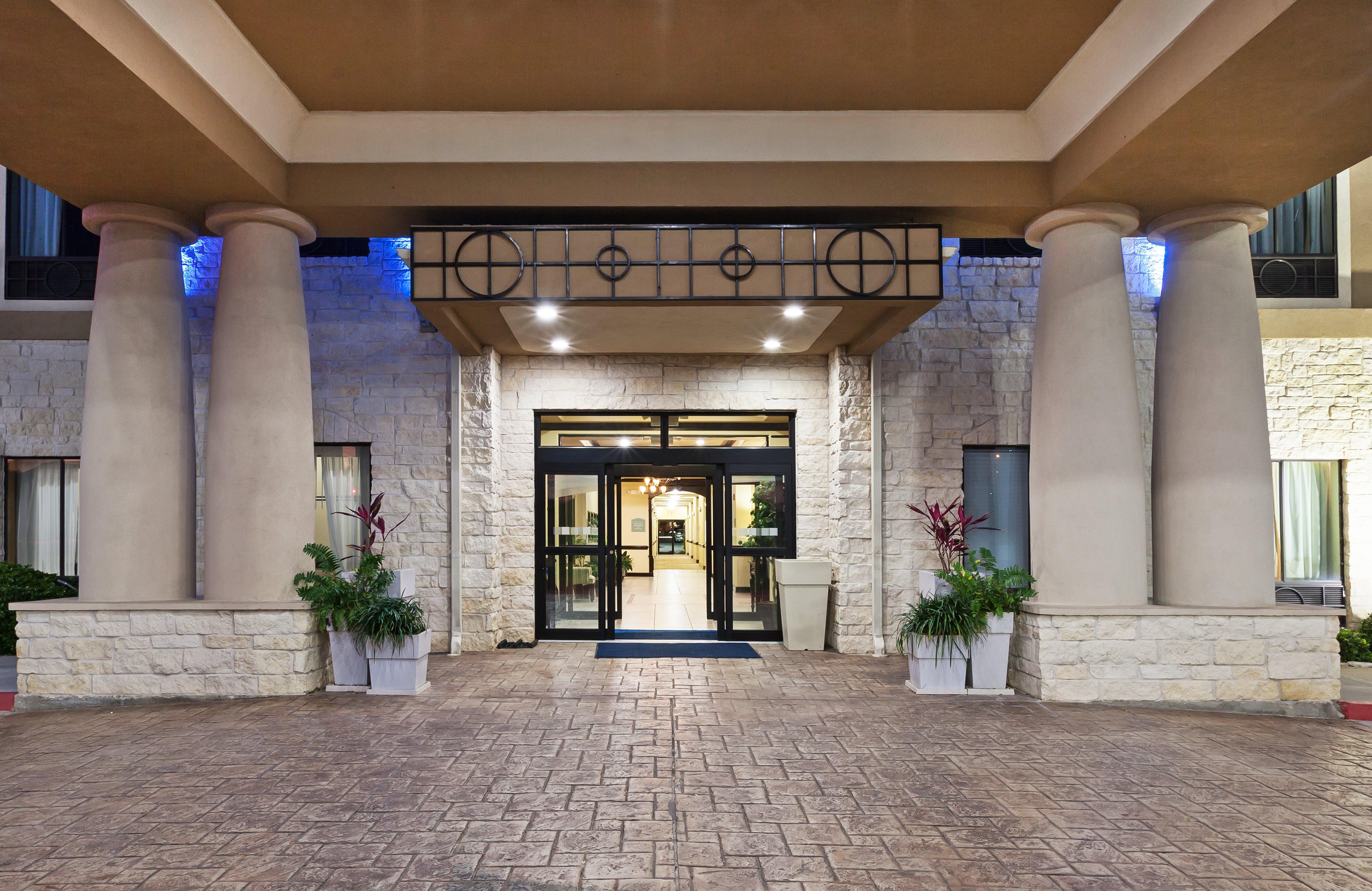 Holiday Inn Express & Suites Victoria, An Ihg Hotel Exterior foto