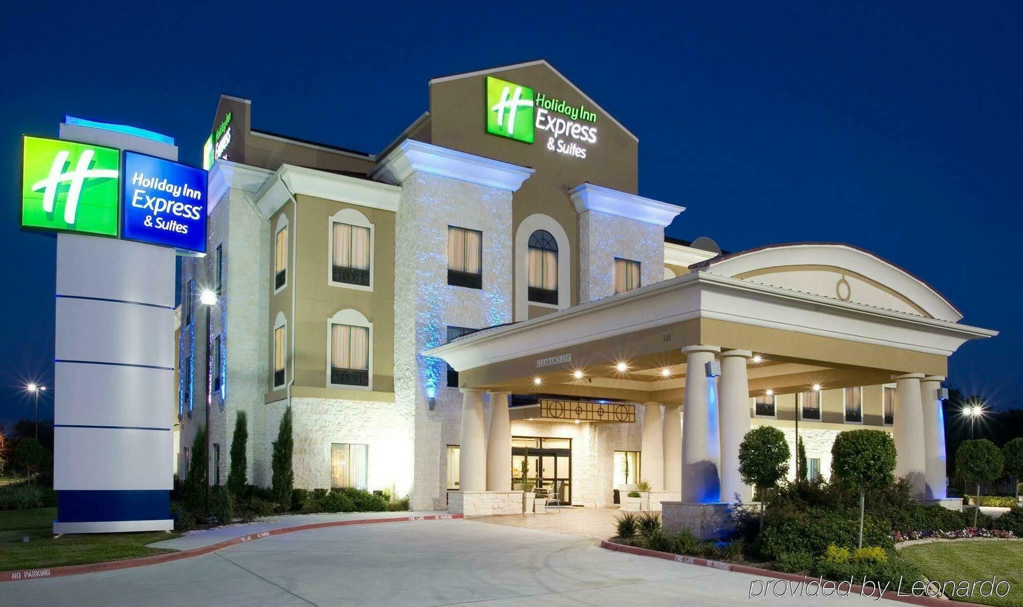 Holiday Inn Express & Suites Victoria, An Ihg Hotel Exterior foto
